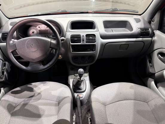 RENAULT-CLIO-2011