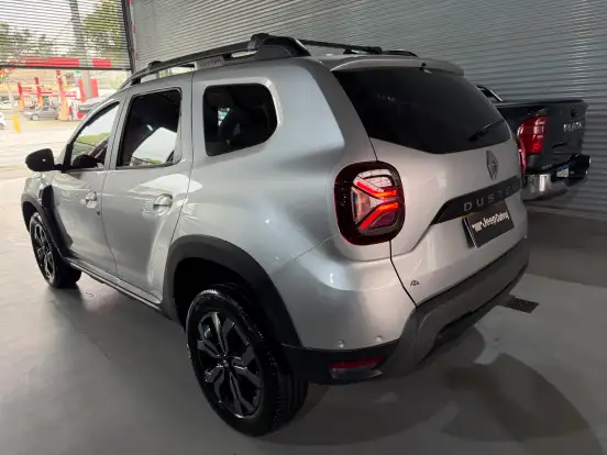 RENAULT-DUSTER-2023