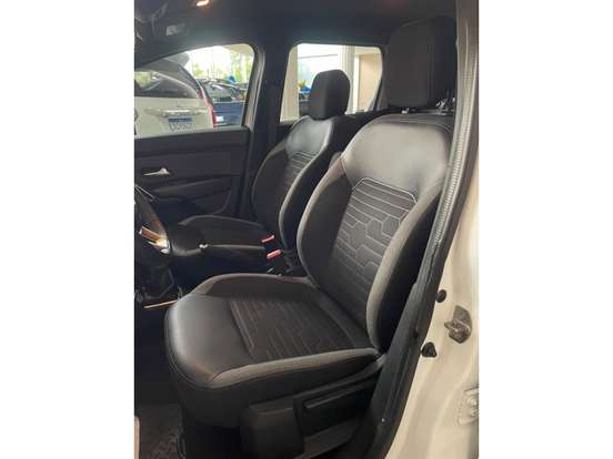RENAULT-DUSTER-2020