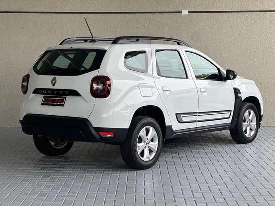RENAULT-DUSTER-2022