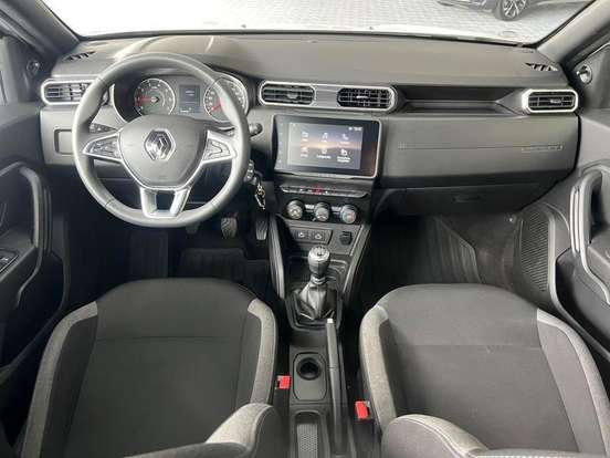 RENAULT-DUSTER-2022