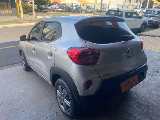 RENAULT-KWID-1.0 12V SCE FLEX ZEN MANUAL RENAULT-KWID-2023