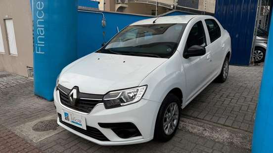 RENAULT-LOGAN-2022