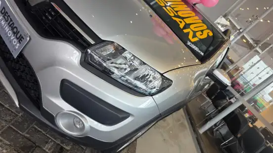 RENAULT-SANDERO-2018