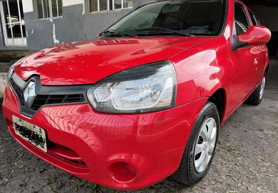 RENAULT-CLIO-2015