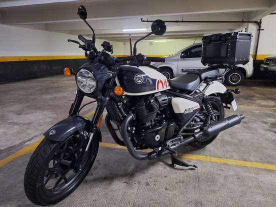 ROYAL ENFIELD-SHOTGUN 650 STENCIL WHITE-2025