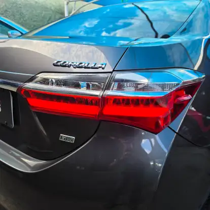 TOYOTA-COROLLA-2018