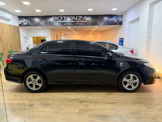 TOYOTA-COROLLA-1.8 GLI 16V FLEX 4P AUTOMÁTICO TOYOTA-COROLLA-2013