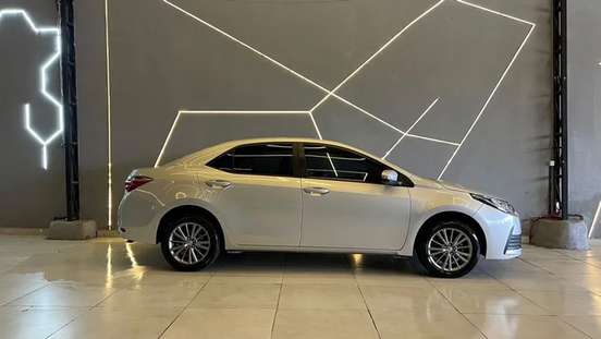 TOYOTA-COROLLA-2018