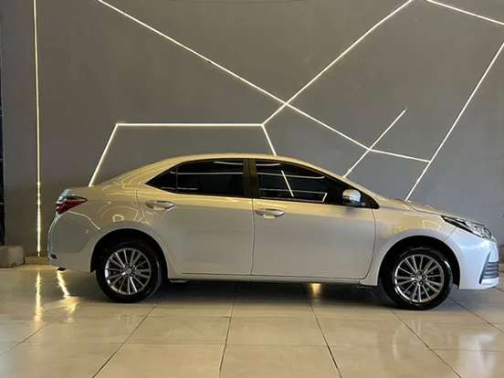 TOYOTA-COROLLA-1.8 GLI UPPER 16V FLEX 4P AUTOMÁTICO TOYOTA-COROLLA-2018
