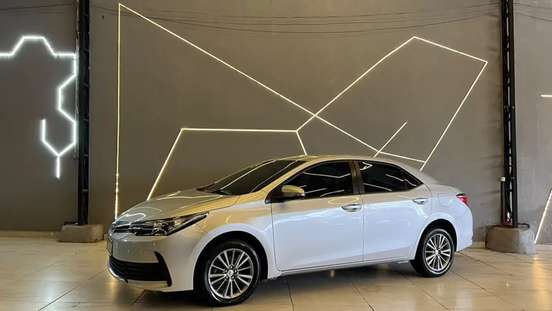 TOYOTA-COROLLA-2018