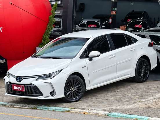 TOYOTA-COROLLA-2024