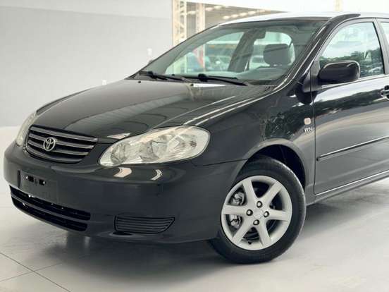 TOYOTA-COROLLA-2004