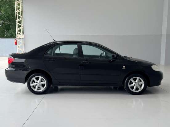 TOYOTA-COROLLA-2004