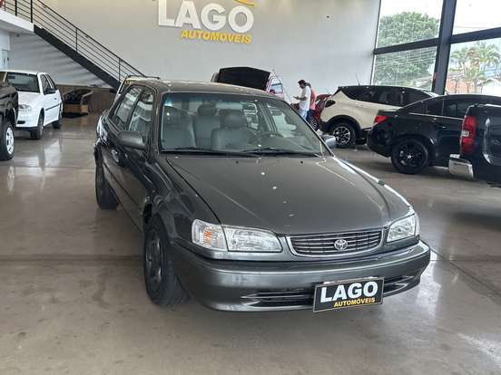TOYOTA-COROLLA-1.8 XEI 16V GASOLINA 4P AUTOMÁTICO TOYOTA-COROLLA-2001