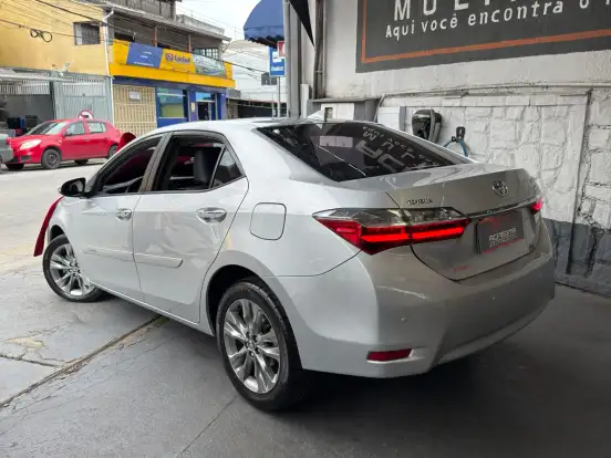 TOYOTA-COROLLA-2018