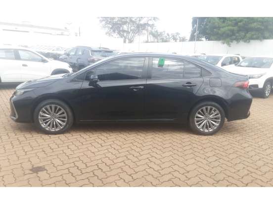 TOYOTA-COROLLA-2024
