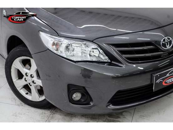 TOYOTA-COROLLA-2012
