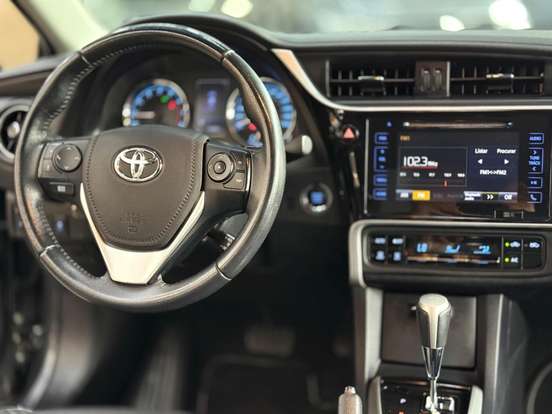 TOYOTA-COROLLA-2019
