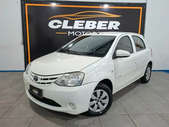 TOYOTA-ETIOS-1.3 X 16V FLEX 4P MANUAL TOYOTA-ETIOS-2014