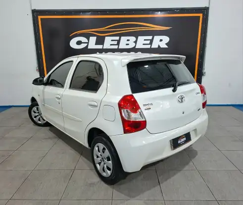 TOYOTA-ETIOS-1.3 X 16V FLEX 4P MANUAL TOYOTA-ETIOS-2014