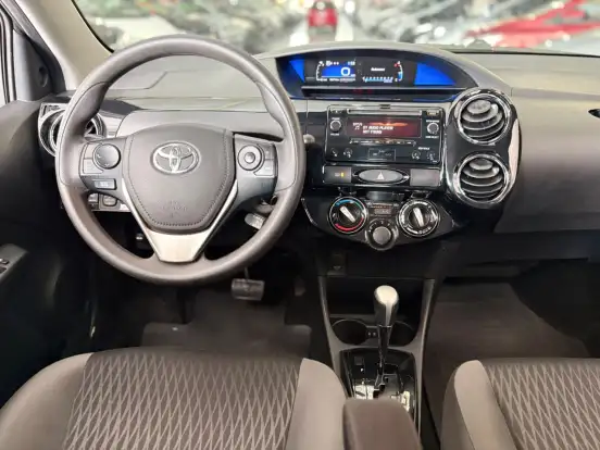 TOYOTA-ETIOS-1.5 X PLUS SEDAN 16V FLEX 4P AUTOMÁTICO TOYOTA-ETIOS-2019