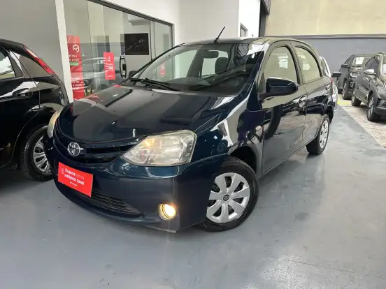 TOYOTA-ETIOS-2016