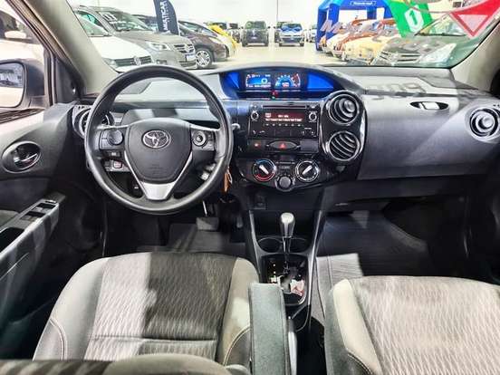 TOYOTA-ETIOS-1.5 XS 16V FLEX 4P AUTOMÁTICO TOYOTA-ETIOS-2017