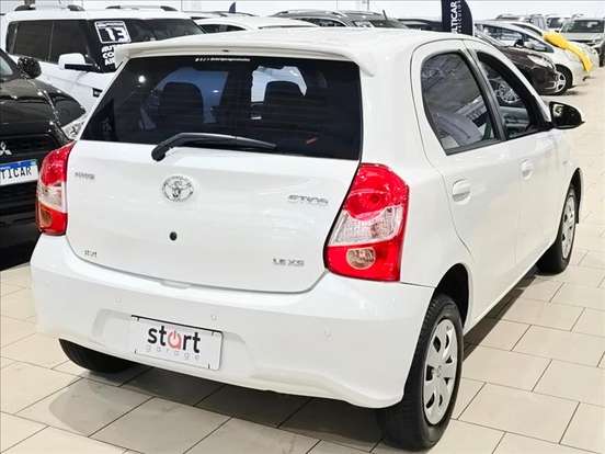 TOYOTA-ETIOS-1.5 XS 16V FLEX 4P AUTOMÁTICO TOYOTA-ETIOS-2017