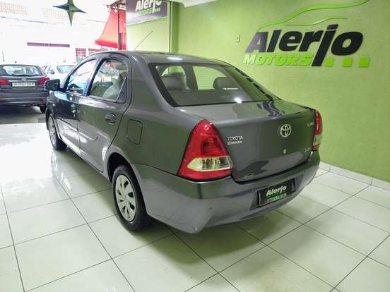 TOYOTA-ETIOS-2016