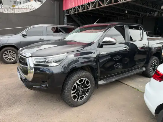 TOYOTA-HILUX-2.8 D-4D TURBO DIESEL CD SRV 4X4 AUTOMÁTICO TOYOTA-HILUX-2021