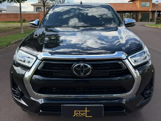 TOYOTA-HILUX-2.8 D-4D TURBO DIESEL CD SRX 4X4 AUTOMÁTICO TOYOTA-HILUX-2021