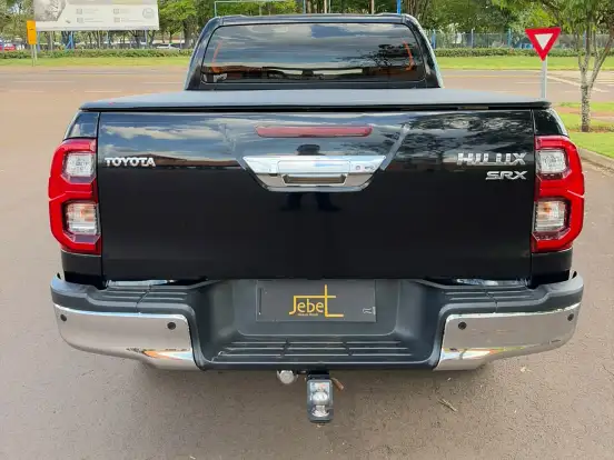 TOYOTA-HILUX-2.8 D-4D TURBO DIESEL CD SRX 4X4 AUTOMÁTICO TOYOTA-HILUX-2021