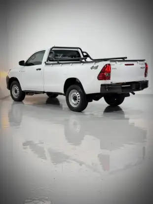 TOYOTA-HILUX-2.8 D-4D TURBO DIESEL CS 4X4 MANUAL TOYOTA-HILUX-2024