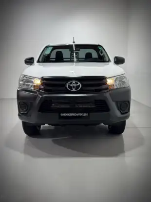 TOYOTA-HILUX-2024