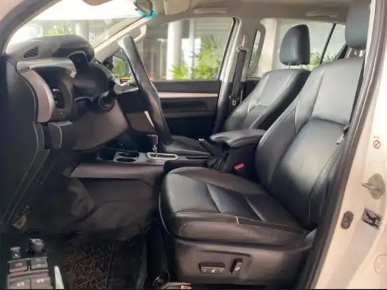 TOYOTA-HILUX-2.8 SRX 4X4 CD 16V DIESEL 4P AUTOMÁTICO TOYOTA-HILUX-2018