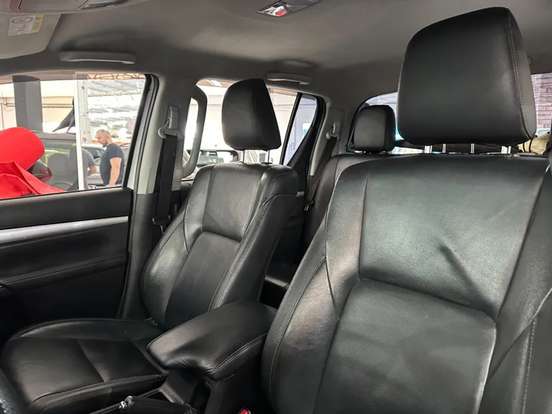 TOYOTA-HILUX-2.7 SRV 4X2 CD 16V FLEX 4P AUTOMÁTICO TOYOTA-HILUX-2016