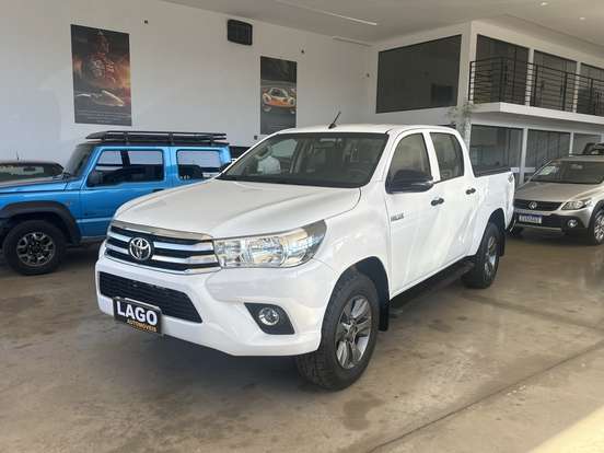 TOYOTA-HILUX-2019
