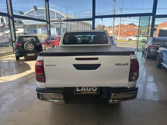 TOYOTA-HILUX-2019