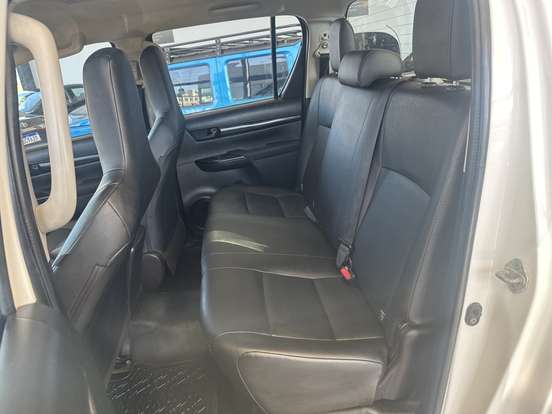 TOYOTA-HILUX-2.8 POWER PACK 4X4 CD 16V DIESEL 4P MANUAL TOYOTA-HILUX-2019