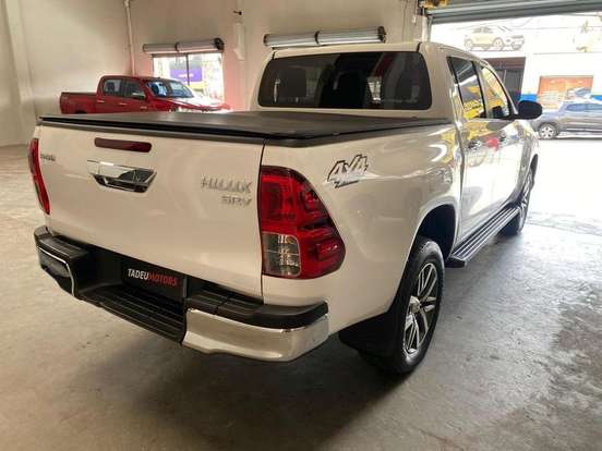 TOYOTA-HILUX-2020
