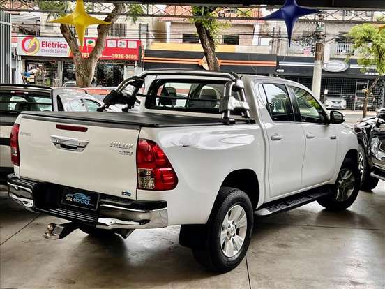 TOYOTA-HILUX-2.8 SRV 4X4 CD 16V DIESEL 4P AUTOMÁTICO TOYOTA-HILUX-2016