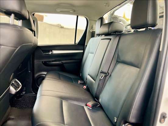 TOYOTA-HILUX-2016