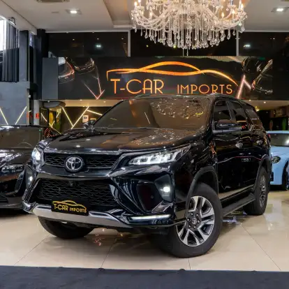 TOYOTA-HILUX SW4-2022