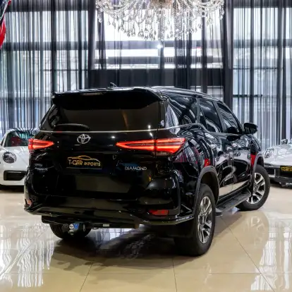 TOYOTA-HILUX SW4-2022