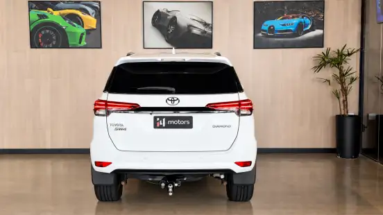 TOYOTA-HILUX SW4-2018