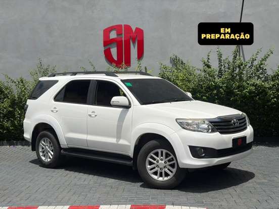 TOYOTA-HILUX SW4-2012