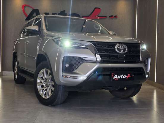 TOYOTA-HILUX SW4-2021
