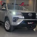 TOYOTA HILUX SW4 2.7 VVT-i FLEX SRV 7L 4X2 AUTOMÁTICO TOYOTA HILUX SW4 2.7 VVT-i FLEX SRV 7L 4X2 AUTOMÁTICO