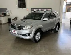 TOYOTA HILUX SW4 3.0 SRV 4X4 7 LUGARES 16V TURBO INTERCOOLER DIESEL 4P AUTOMÁTICO TOYOTA HILUX SW4 3.0 SRV 4X4 7 LUGARES 16V TURBO INTERCOOLER DIESEL 4P AUTOMÁTICO